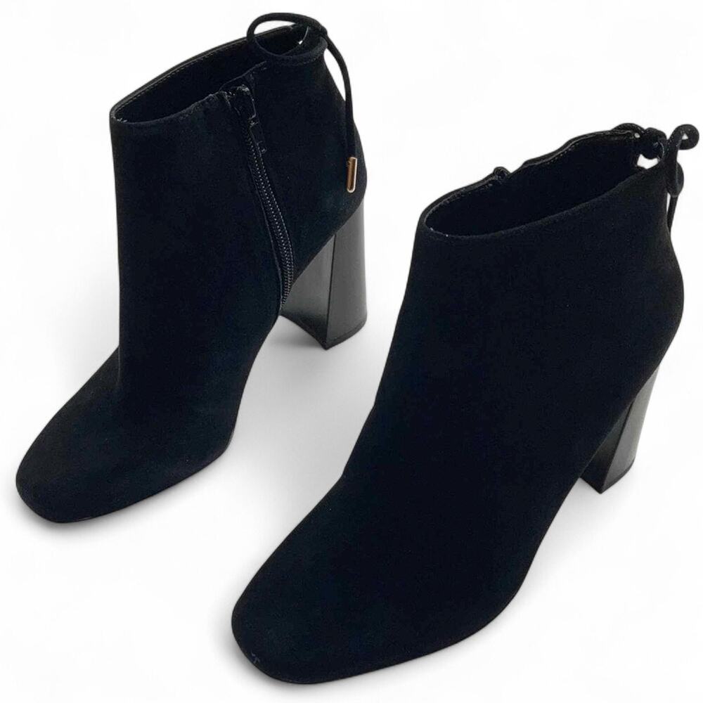 NIB INC Sz 5 Black Suede Heeled Boots